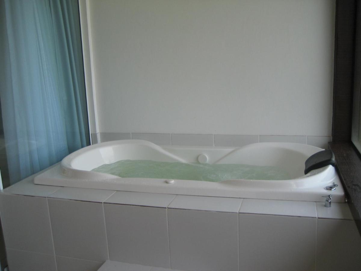 Suite Queen com Banheira de Hidromassagem